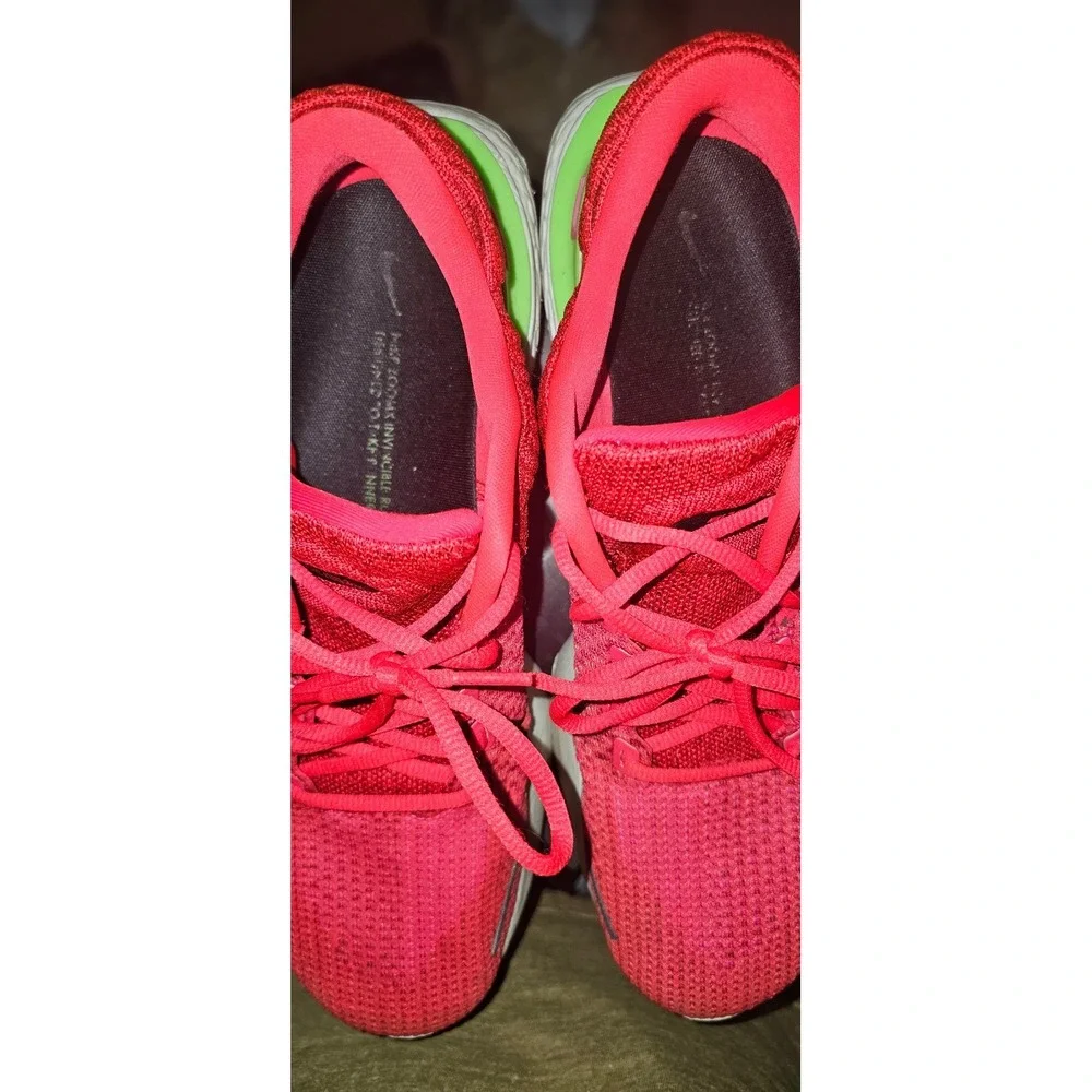 Nike‎ ZoomX Invincible Run Flyknit 2 Mens 12.5 Red Green DH5425-600 Excellent